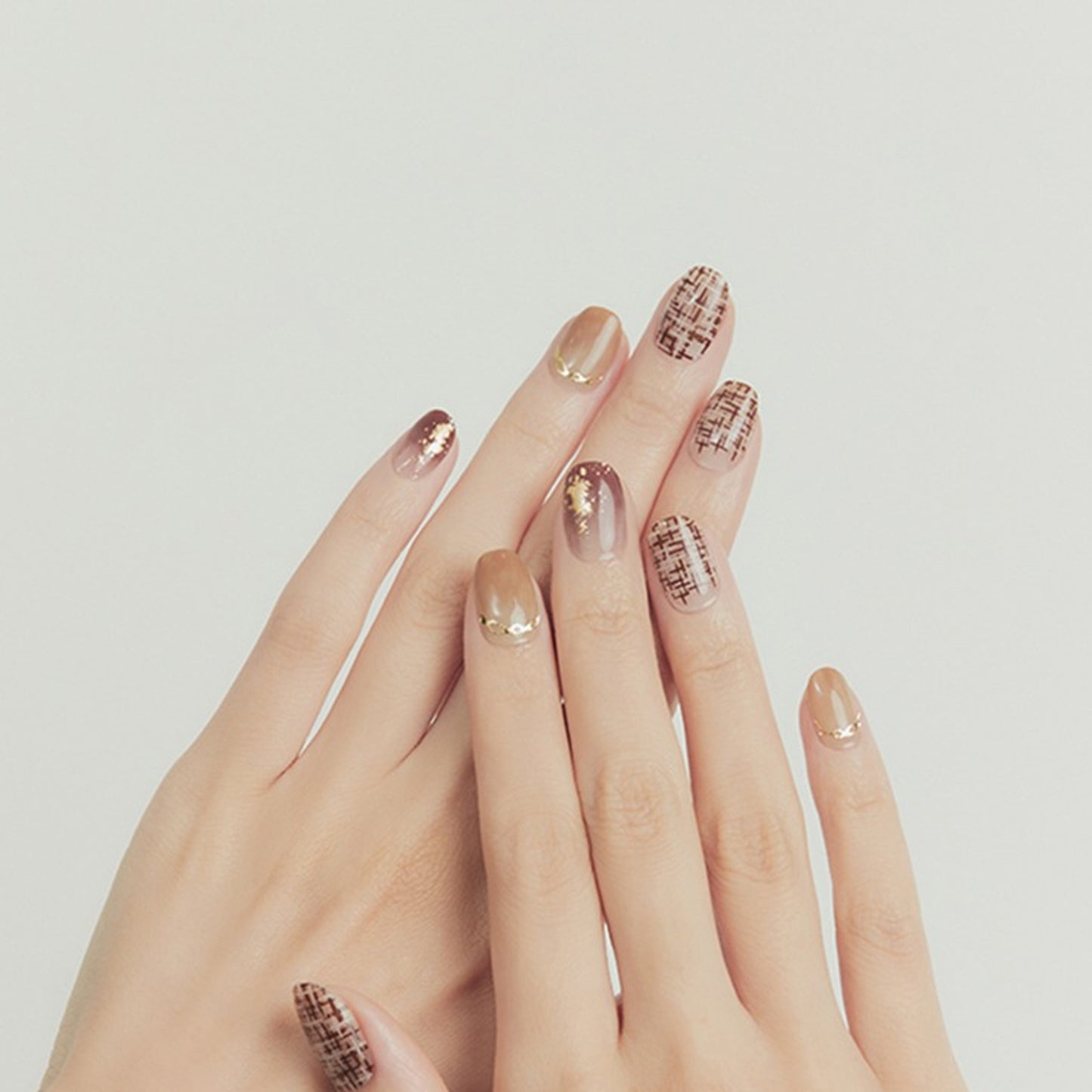 N Maroon Tweed Nail